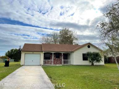 Main picture of 1978 SE West Dunbrooke Cir