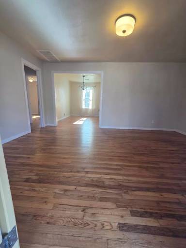 Main picture of 830 Nebraska St