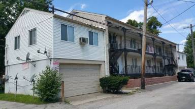 Main picture of 27 W 8th Ave