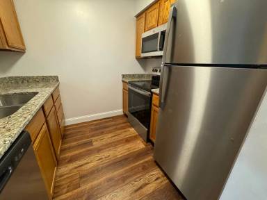 Main picture of 621 Gateway Ct