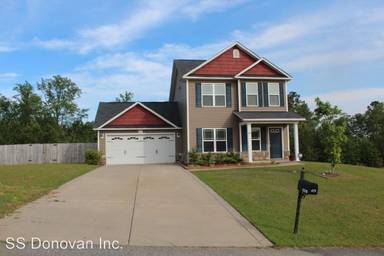 Main picture of 475 New Castle Ln