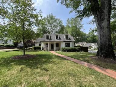 Main picture of 373 Hillside Ave