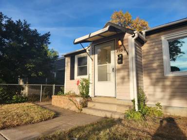 Main picture of 5108 Emerson Ave N
