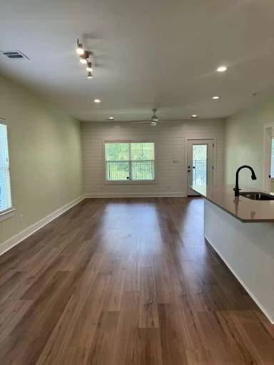 Main picture of 3914 Alamosa St