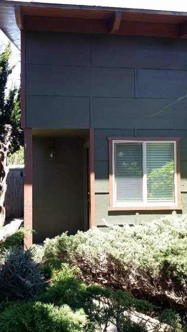 Main picture of 481 Hillview St