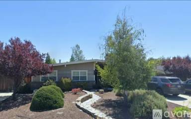 Main picture of 1527 Country Club Dr