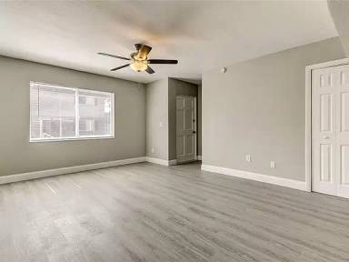 Main picture of 300 6th St N