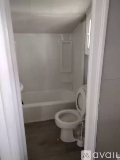 Main picture of 335 4th Ave