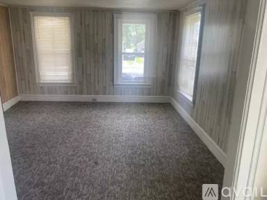 Main picture of 257 Bleecker St