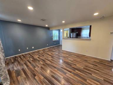Main picture of 8510 33rd Ave S
