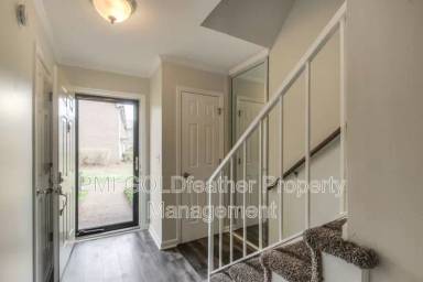 Main picture of 323 Westfield Dr