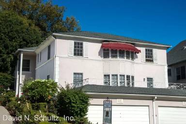 Main picture of 1936 N Alexandria Ave