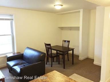 Main picture of 1012 S 1st St