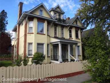 Main picture of 1112 S Walnut St