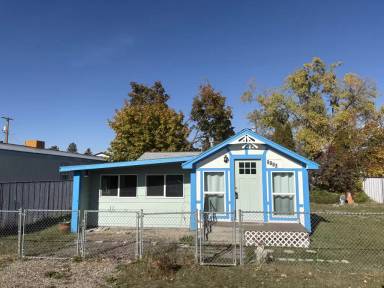 Main picture of 2110 Burlington Ave