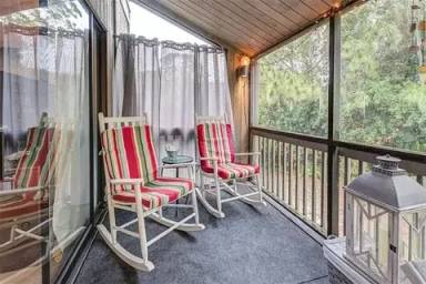 Main picture of 110 Woodland Pl