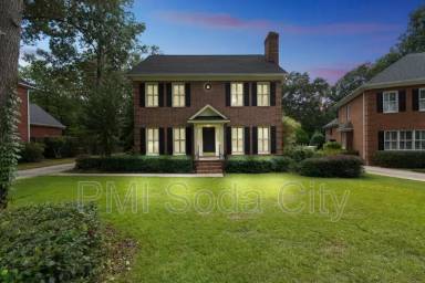 Main picture of 10 Old Woodlands Ct