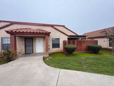 Main picture of 1405 E Cypress Ave