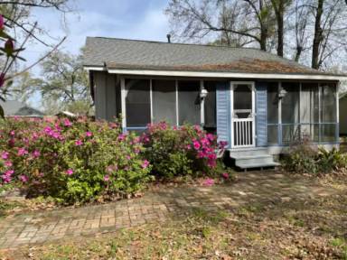 Main picture of 430 Kathleen Dr