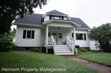 Main picture of 509 Spear Ave