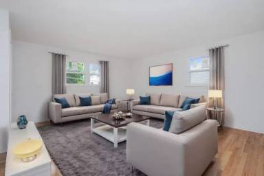 Main picture of 32 Cedar Ave