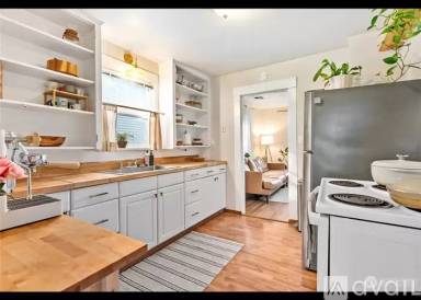Main picture of 1508 Lakeway Dr