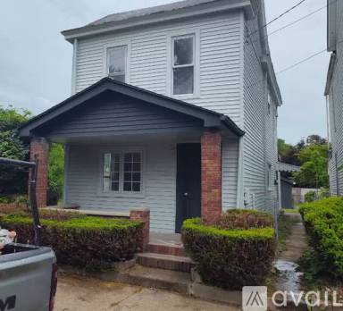 Main picture of 210 Washington Ave