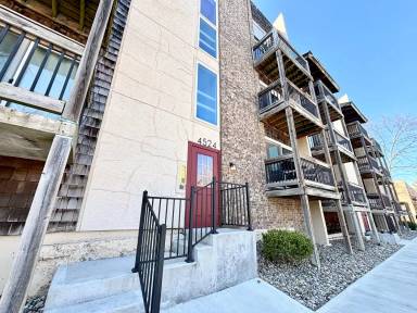 Main picture of 4524 Holly St