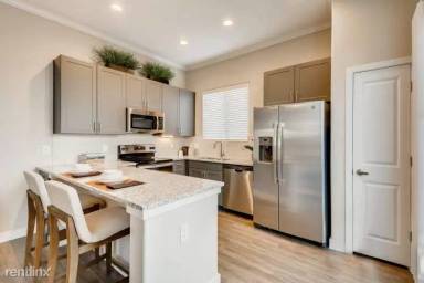 Main picture of 8431 Light Springs Dr