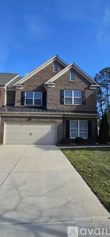 Main picture of 1044 Crest Oak Ln