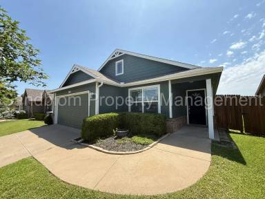 Main picture of 3912 W 104th Ct S
