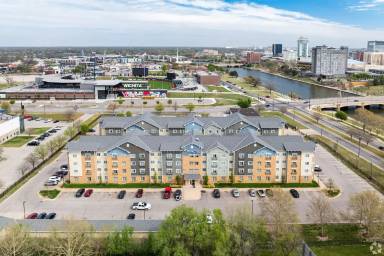 Main picture of Waterwalk Wichita