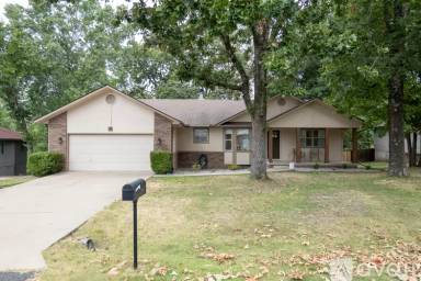 Main picture of 4 Penrith Dr