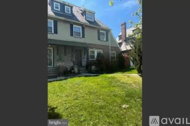 Main picture of 1205 Lakeside Ave