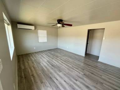 Main picture of 109 S 3rd St
