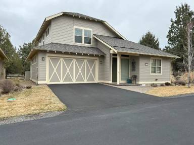 Main picture of 270 Split Rail Ln