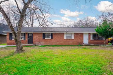 Main picture of 3336 Gundy Dr
