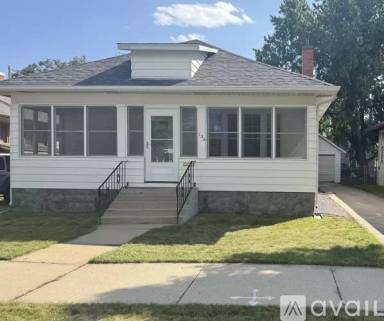 Main picture of 136 W Whitney St