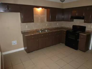 Main picture of 3620 Pembrook Dr