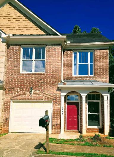 Main picture of 4898 Pinnacle Dr