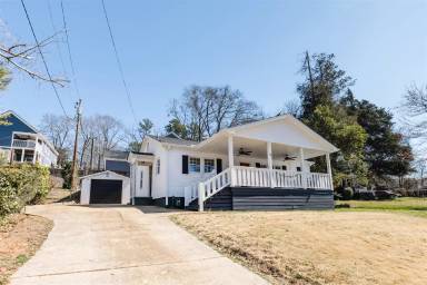 Main picture of 9 Brookview Cir