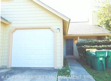 Main picture of 8917 Shadow Wood Ln