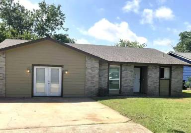 Main picture of 2370 Chisholm Trail Rd