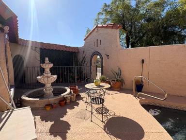 Main picture of 2371 W Calle Retana