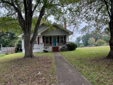 Main picture of 101 Anita Ct