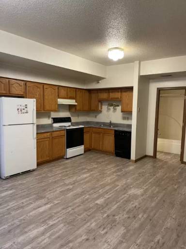 Main picture of 307 E College St