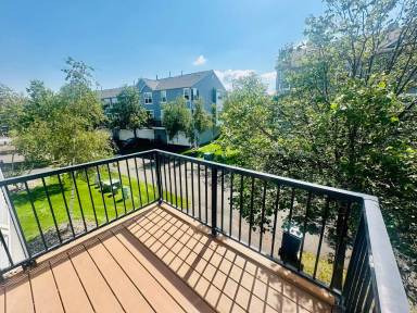 Main picture of 1527 Coneflower Ln