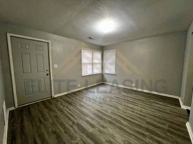 Main picture of 934 SE Highland Ave