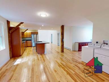 Main picture of 114 S Main St