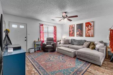 Main picture of 1116 W Nettleton Ave